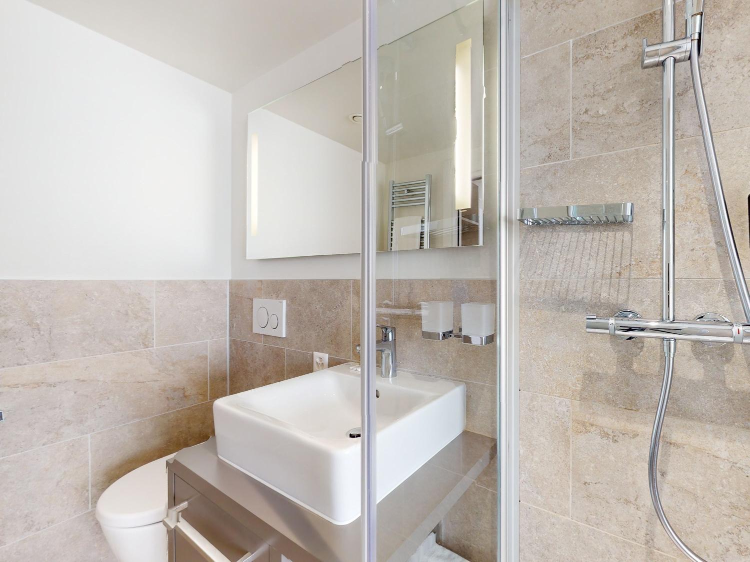 Nonanteneuf Appart Hotel Vevey - Contactless Check-In 部屋 写真